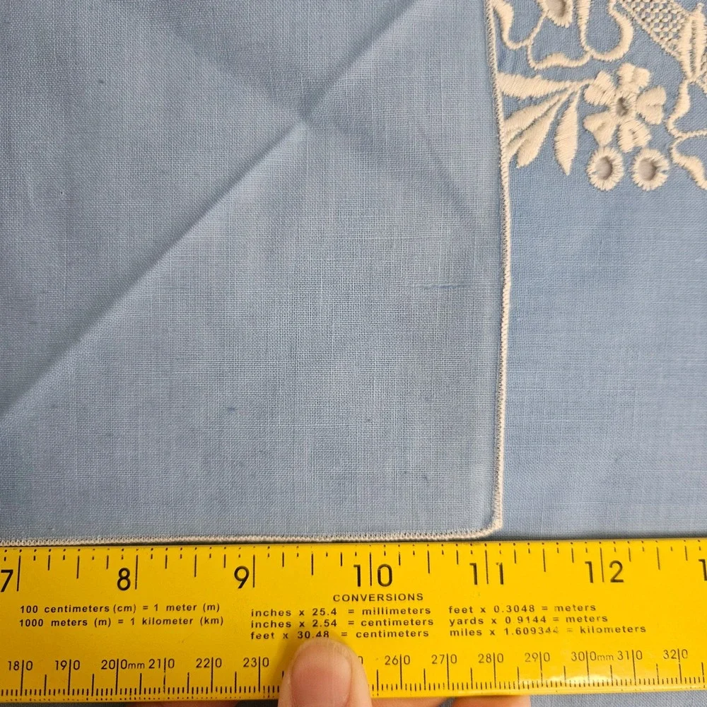 Vintage Blue Tablecloth Runner Napkin Set Floral‎ Embroidery Eyelet Lace 4pc